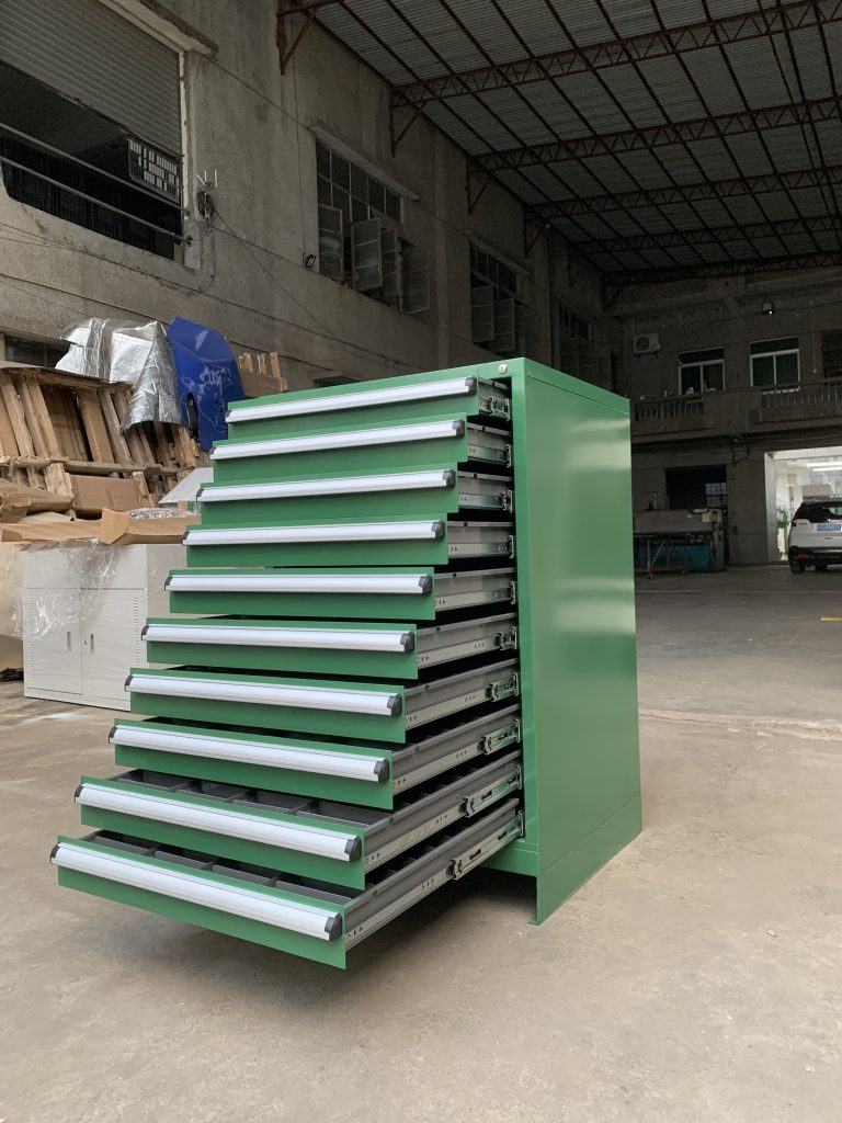 SFS-metal-cabinet-for-tools-storage