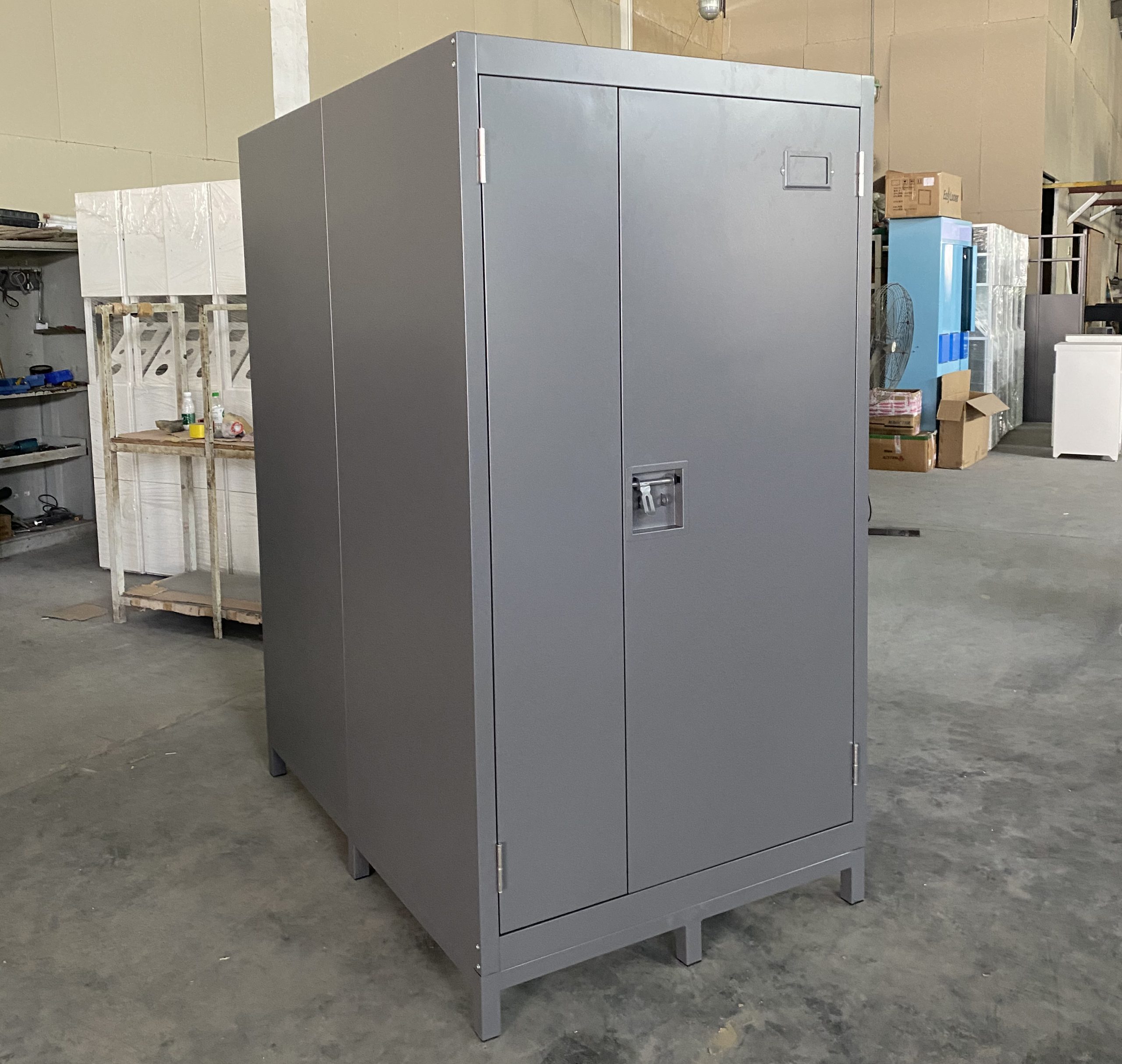 mini warehouse storage locker