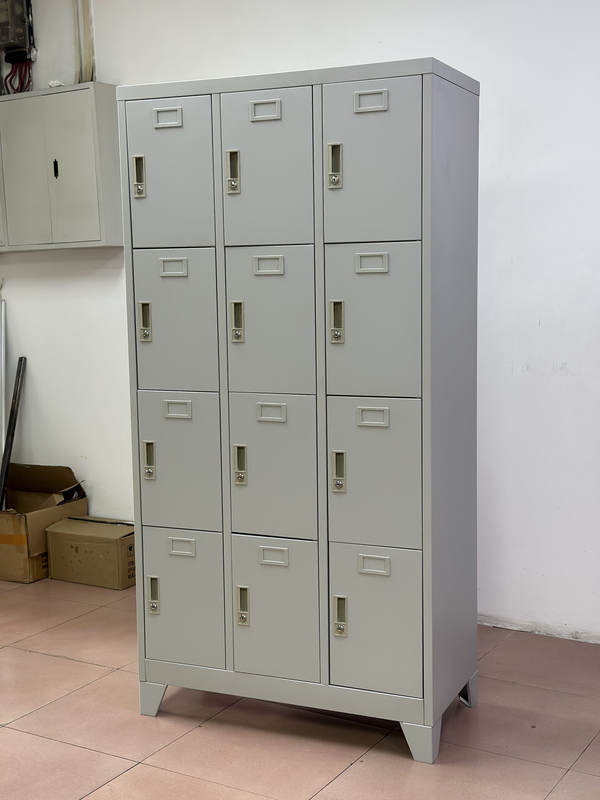 12 doors storage locker
