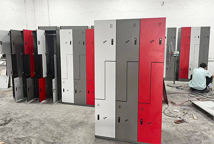 Phenolic Wardrobe Lockers in Z doors